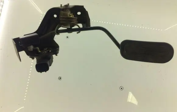 Toyota Avensis Verso Accelerator throttle pedal 8928147010 1983003010