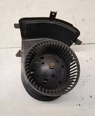 Volkswagen Caddy Heater fan/blower 1H1820021 833658D