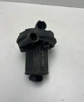 Audi A4 S4 B6 8E 8H Secondary air pump 06A959253B