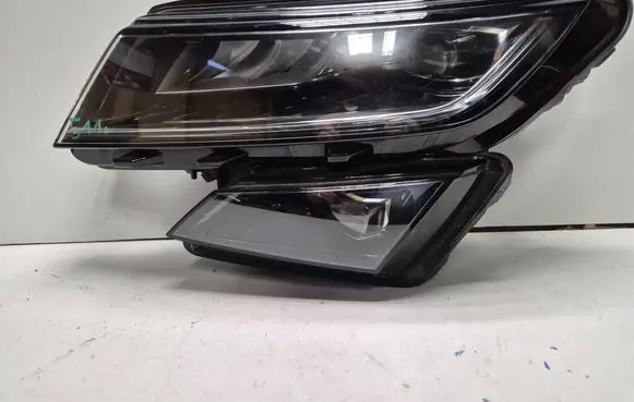 Headlight/headlamp