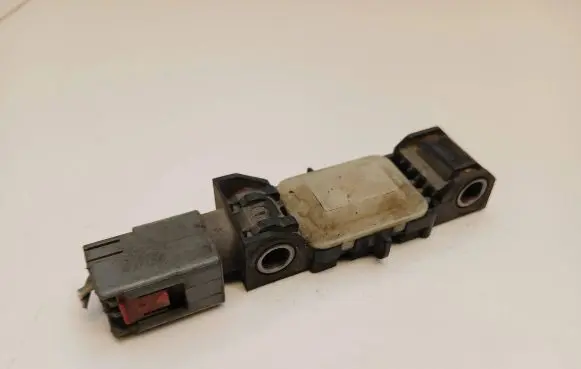 Jeep Grand Cherokee (WK) Airbag deployment crash/impact sensor 04896173AA 1912303020 230706