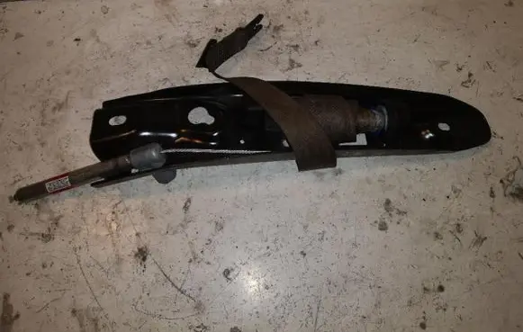 Volvo XC90 Front seatbelt 6022667R0F A19111
