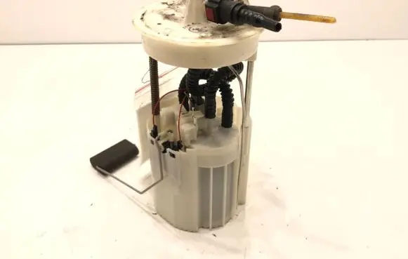 Nissan Almera N16 In-tank fuel pump 