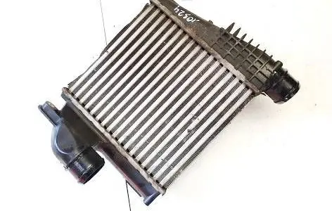 Citroen C4 II Picasso Intercooler radiator p9675627980 mm11495
