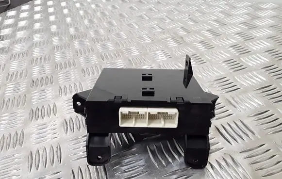 Subaru Legacy Engine control unit/module 1777000313
