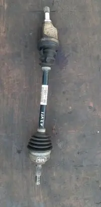 Peugeot 2008 I Front driveshaft 9803019580