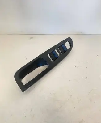 Volkswagen PASSAT B6 Front door interior handle trim 3C1867171B