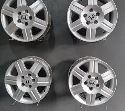 Honda CR-V R16 alloy rim S9A660A