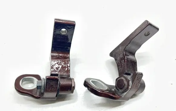 Rear door hinge set