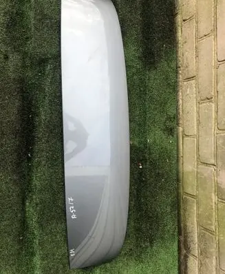 Tailgate/trunk spoiler