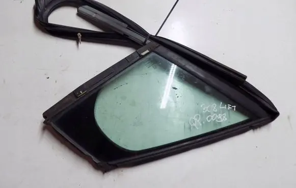 Peugeot 308 Front door vent window glass four-door 20DP55