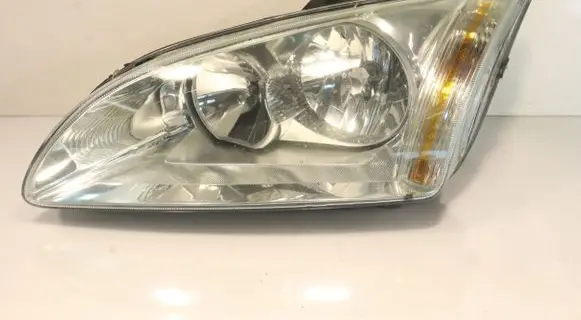 Ford Focus Headlight/headlamp