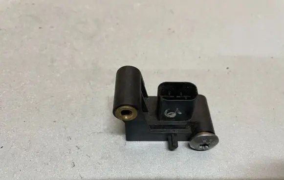 BMW 5 E60 E61 Airbag deployment crash/impact sensor 6977398