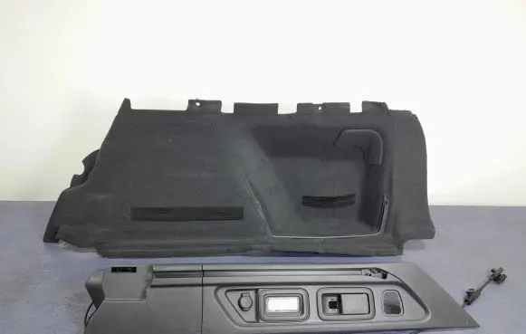 Peugeot 508 RXH Tailgate/boot cover trim set 96872609ZE