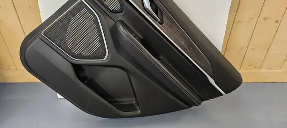 Jeep Grand Cherokee WL Rear door card panel trim 22501A 20211800390 M8191240