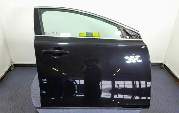 Volvo V40 Front door