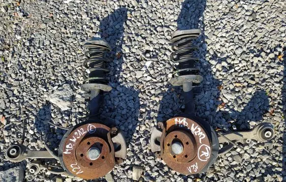 Mercedes-Benz E W212 Stub axle 