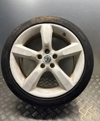 Nissan 350Z R18 alloy rim 