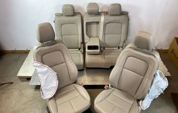 Seat set