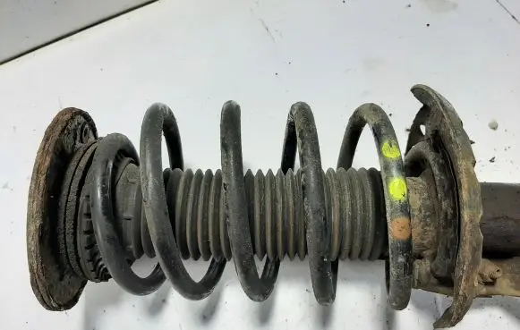 Volvo XC70 Front shock absorber/damper 31317802