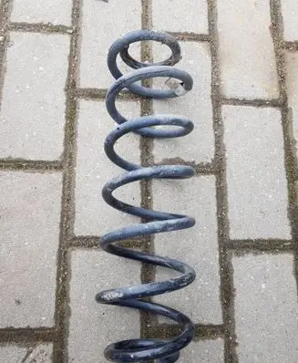Volkswagen Golf VII Rear coil spring 5Q0511115JS