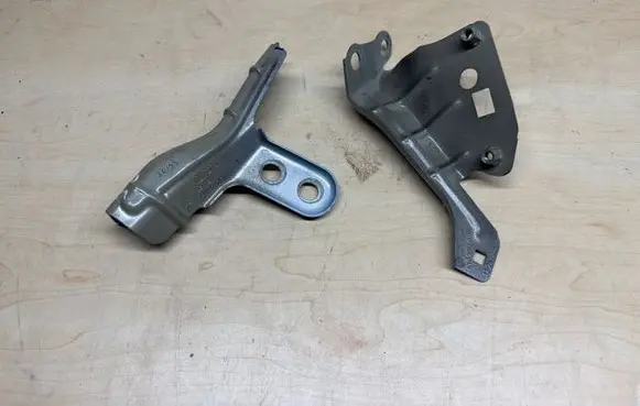 Volkswagen Golf VIII Fender mounting bracket 5H0821136 5H0821430