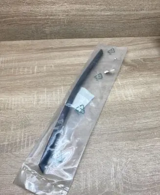 Renault Megane III Engine hood trim 658112010R