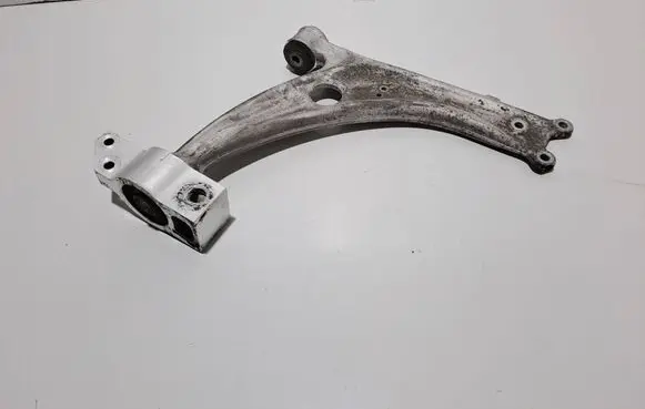 Volkswagen PASSAT B6 Front lower control arm/wishbone 3C0407153B