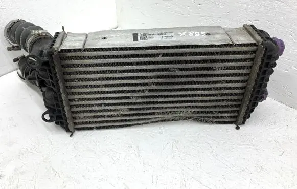 Peugeot 208 Intercooler radiator 9824742280