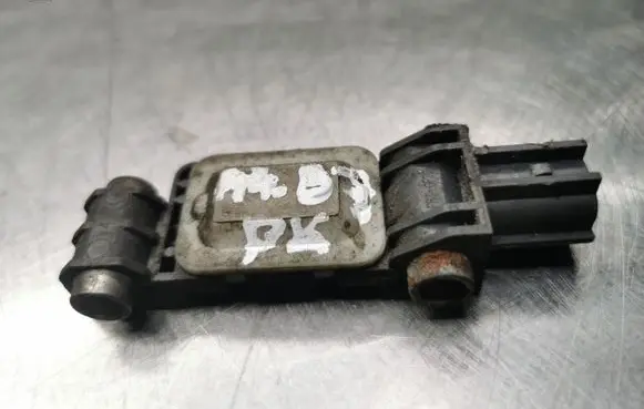 Audi A4 S4 B7 8E 8H Airbag deployment crash/impact sensor