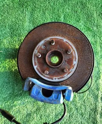 Opel Insignia A Front wheel hub spindle knuckle 13319480