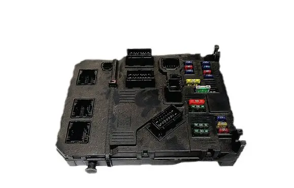 Citroen C3 Fuse module 9648715380