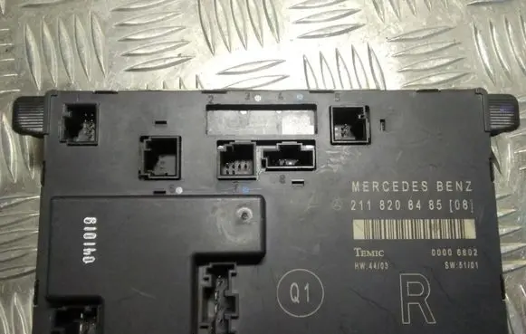 Mercedes-Benz E W211 Door control unit/module 2118208485 211820848508