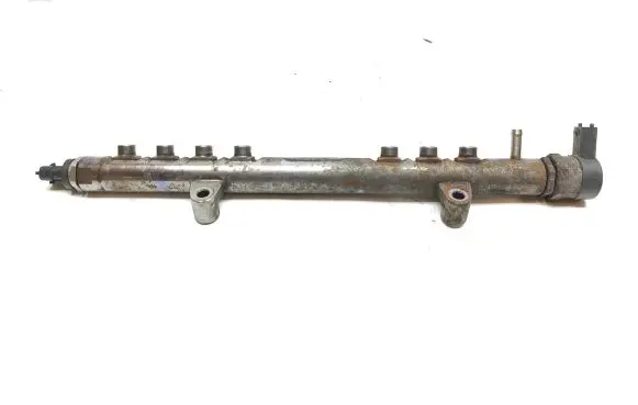Volvo V40 Fuel main line pipe 30777759 0445215025