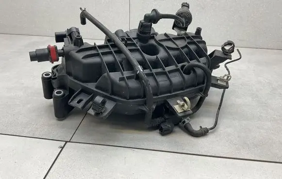 Opel Astra K Intake manifold 55569381
