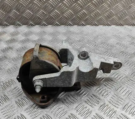 KIA Soul Engine mount bracket 21930E4000