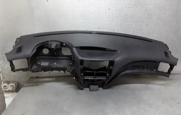 Subaru Forester SH Dashboard 66100FG100