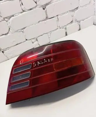 Mitsubishi Galant Rear/tail lights 2XL938995 2051