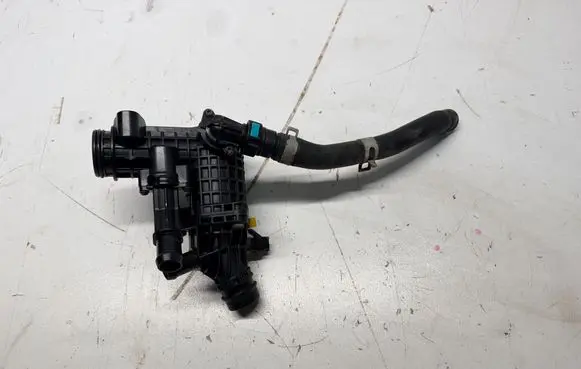 KIA Sorento IV Thermostat/thermostat housing
