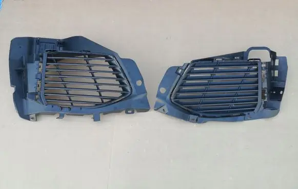 Peugeot 3008 II Front bumper lower grill 9810870377