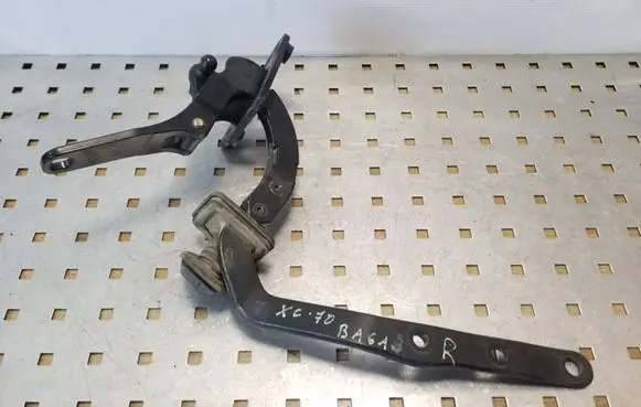 Volvo XC70 Tailgate/trunk/boot hinge