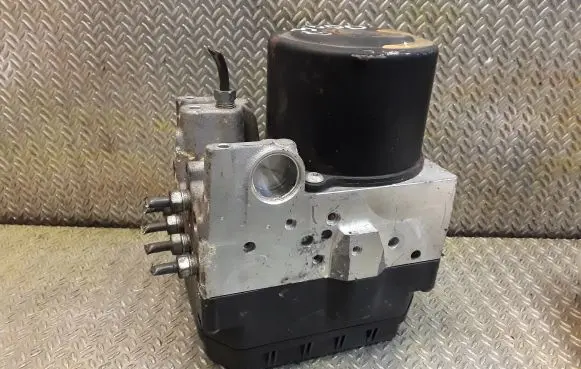 Lexus GS 300 350 430 450H ABS Pump 4454030100