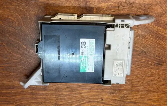 Lexus RX 450H Other control units/modules 2380003192 8273048A30 8573048A30