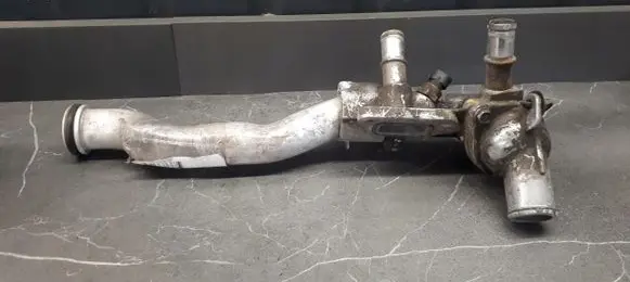 Opel Vectra C Thermostat housing 24415973