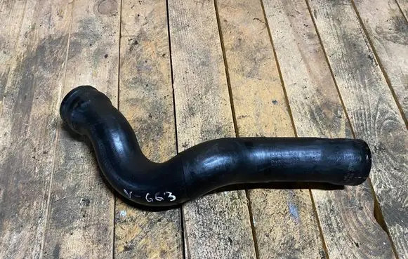 Mercedes-Benz Vito Viano W638 Intercooler hose/pipe a6385281082 6385281082