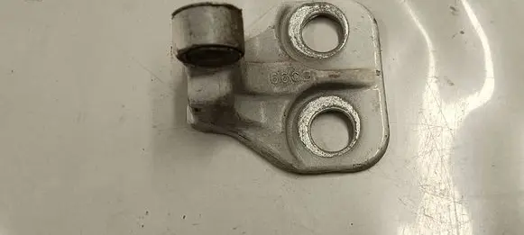 Land Rover Discovery Sport Rear door upper hinge BJ32228A