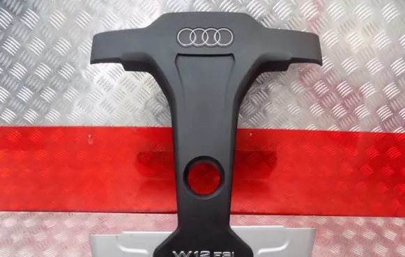Audi A8 S8 D4 4H Engine cover (trim) 07P103925D 07P103060A