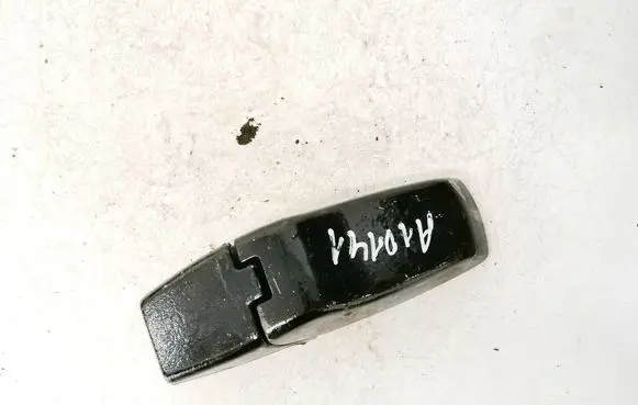Chevrolet Captiva Rear door lower hinge