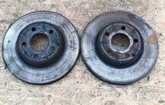 Mercedes-Benz E W212 Front brake disc