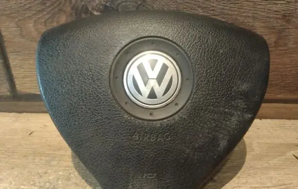Volkswagen Jetta V Steering wheel airbag 1K0880201BB